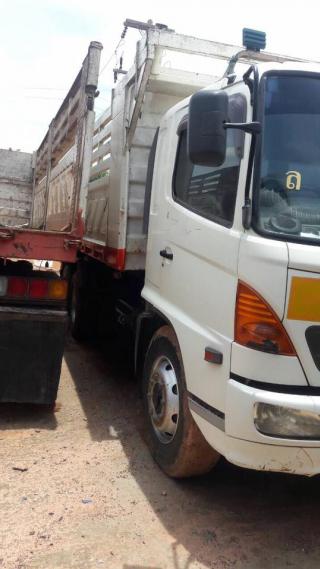 ขายรถพ่วงดั้มแม่ลูก HINO 260 ราคา1,850,000 สนใจโทร 090-8588220 093-3258446 www.narong2truck.com www.truck.in.th/498 https://www.facebook.com/narong2truck/ ID: narong498 ID: 0986410380 เพจ Facebook ณรงค์ ซื้อขายรถมือสอง กลุ่ม Facebook ณรงค์ ซื้อขายรถมือสอง